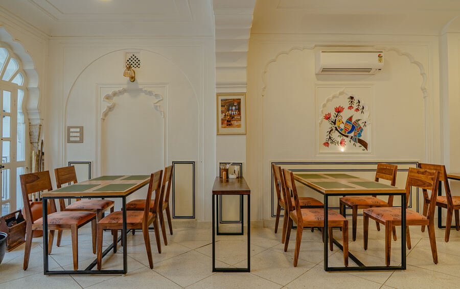 Dining setup